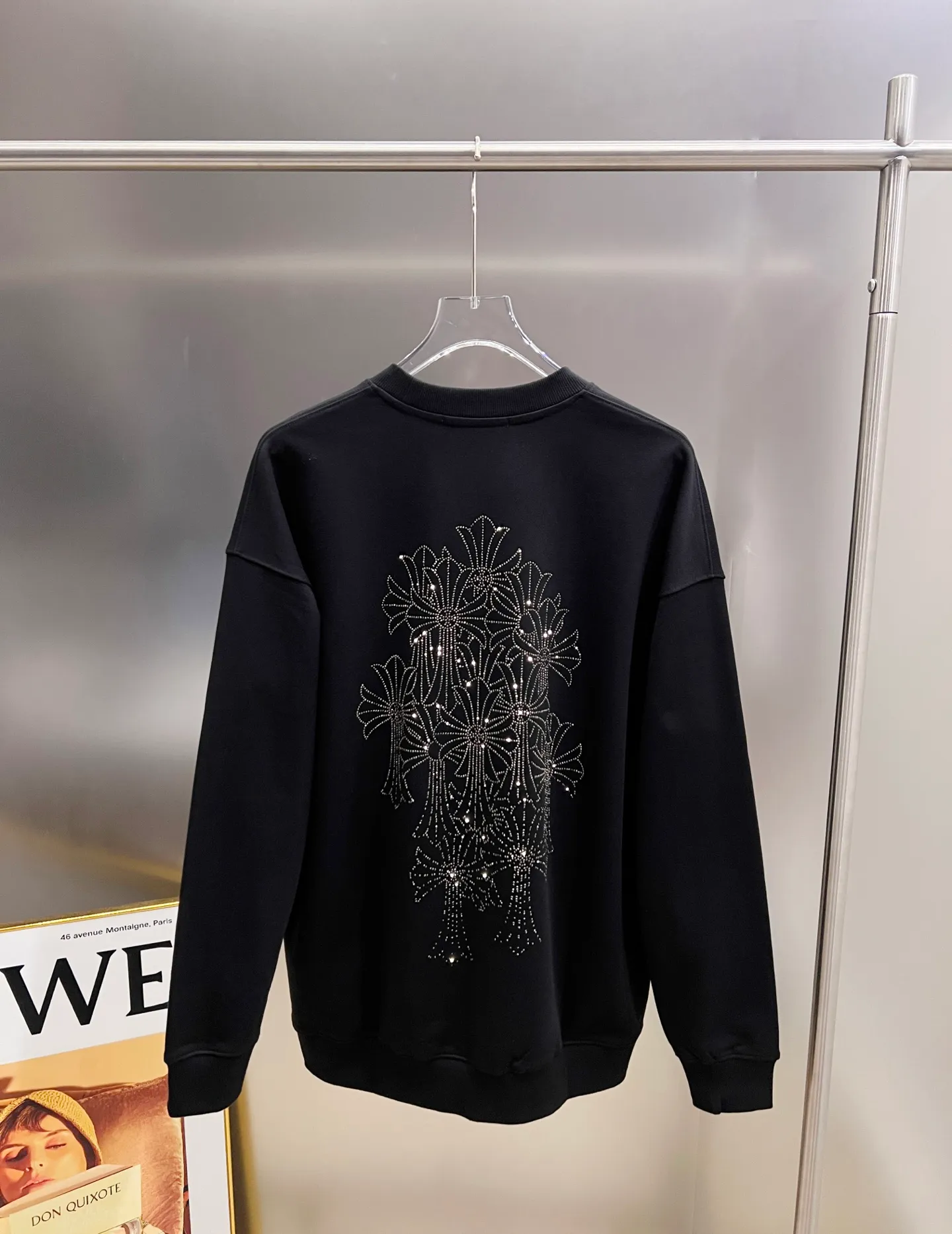 🅿️260 CH Crowe 2025 Autumn and Winter New Style Round Neck Long Sleeve Sweater Cross Middle Eastern Australian Diamond Design Craftsmanship Great in Reality🔥Same Loose Version for Men and Women Size S M L XL XXL Five Codes Black White